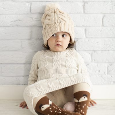 cute-little-kid-looking-away